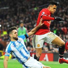 La increíble cantidad de faltas que ha recibido Alexis en el United