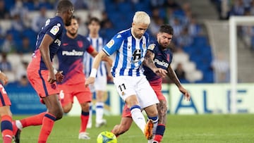 Januzaj en una acci&oacute;n con la Real.