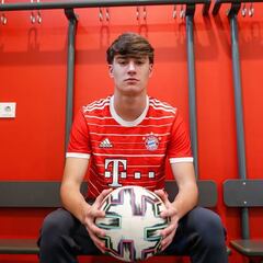 Javi Fernández tira la puerta abajo en el Bayern