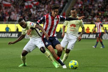 La Liga MX también tendrá gran presencia en este mes, porque se celebrará una edición más de la rivalidad más grande en el fútbol nacional: América recibirá a las Chivas el día 23 del presente mes, como parte de la jornada 10 del Apertura 2017.