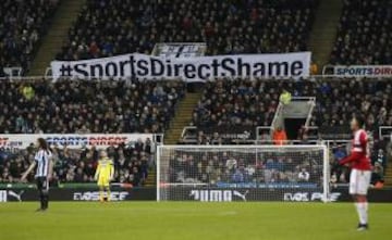 El Newcastle de Inglaterra, equipo tradicional del fútbol inglés, fue campeón en 1927. Desde entonces, sus hinchas han sufrido más de 80 años sin títulos de primera división.