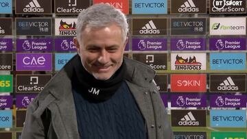 Mourinho le lanza un acertijo a una periodista en pleno directo