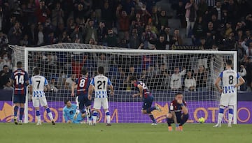 06/05/22 PARTIDO PRIMERA DIVISION JORNADA 35
LEVANTE - REAL SOCIEDAD
SEGUNDO GOL PENALTI GONZALO MELERO 2-1 JOSE LUIS MORALES 