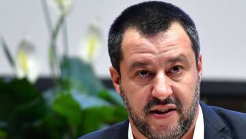 Salvini se opone a suspender partidos por los ultras para no caer en la extorsión