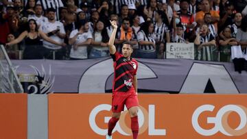 Soccer Football - Brasileiro Championship - Atletico Mineiro v Athletico Paranaense - Estadio Mineirao, Belo Horizonte, Brazil - August 7, 2022 Athletico Paranaense's Vitor Roque celebrates scoring their first goal REUTERS/Cris Mattos