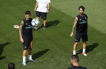08/09/17 ENTRENAMIENTO REAL MADRID
CEBALLOS ISCO