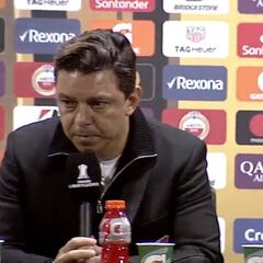 Debería ser así siempre: "No me gusta hablar de los árbitros pero..." y salta su entrenador