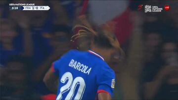 A los 13″ de partido y con Mbappé pasmado ante lo que estaba haciendo Barcola: deléitense