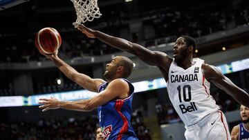 Tony Parker y Anthony Bennett.