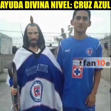 Los memes calientan el Cruz Azul vs América