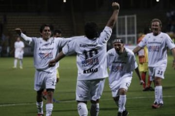 Así jugó Diego Maradona en el estadio de Techo