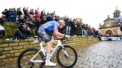 Van der Poel abre su temporada con exhibición en la Omloop