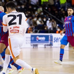 El Barça sigue en lo alto en una jornada con siete aplazados