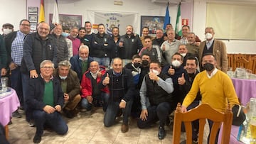 Los miembros de la Pe&ntilde;a Madridista de Nerja disfrutan con el equipo de Ancelotti.