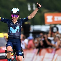 Van Vleuten deja el Tour visto para sentencia con una actuación histórica