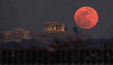 How to watch the 'Blood Wolf Moon' eclipse tonight
