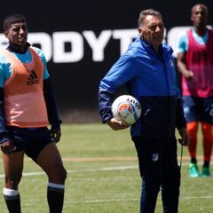 Riascos en recuperación y trabajo a doble jornada en Millonarios