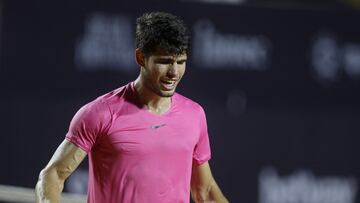 Tennis - ATP 500 - Rio Open - Jockey Club Brasileiro, Rio De Janeiro, Brazil - February 24, 2023 Spain's Carlos Alcaraz celebrates winning his quarter final match against Serbia's Dusan Lajovic REUTERS/Ricardo Moraes