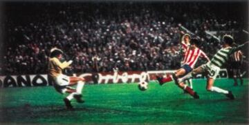 GOL 1-0 El Atlético logró romper la igualdad en la eliminatoria gracia a este gol de Gárate, que le acercaba a la final a falta de pocos minutos