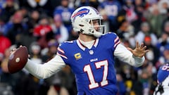 ORCHARD PARK, NEW YORK - JANUARY 15: Josh Allen #17 of the Buffalo Bills passes against the Pittsburgh Steelers during the first quarter at Highmark Stadium on January 15, 2024 in Orchard Park, New York.   Timothy T Ludwig/Getty Images/AFP (Photo by Timothy T Ludwig / GETTY IMAGES NORTH AMERICA / Getty Images via AFP)