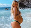 La famosa surfista Alana Blanchard dio a luz en su casa