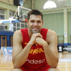 Reyes: "Le he dicho a Sergio que ya le vale, que me deja solo"