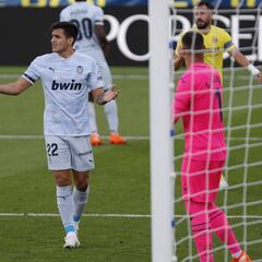 Maxi Gómez se lesiona y es duda para el derbi ante el Elche