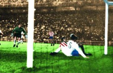 GOL 1-3 FINAL DE 1961 REAL MADRID - ATLÉTICO DE MADRID Nuevamente el Atlético derroto a su clásico rival en pleno Bernabéu por 3 a 2, con dos goles de Peiró y uno de Mendonça. Para los madridistas decontaron Alfredo Di Stefano y el hçungaro Puskás.