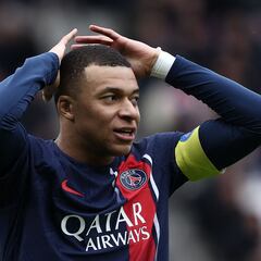 Pinchazo y otra suplencia de Mbappé