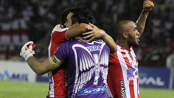 Sebastián Viera celebrando su gol con Junior ante Alianza Petrolera por Liga Águila.