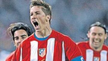 <b>FIN DEL GAFE. </b>Fernando Torres celebró con mucha rabia su primer tanto ante el Madrid en Liga.