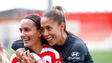 Moraza y Lola Gallardo, jugadoras del Atlético y de la Selección española.