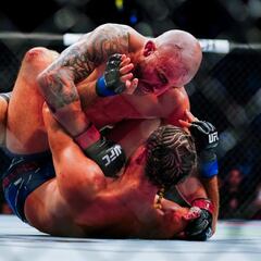 UFC 266: Volkanovski's sweary outburst after brutal title defence over Ortega