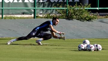 San Román: “Este es nuestro método de juego y accidentes como el de Elda se pueden dar”