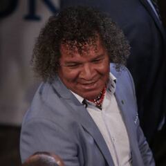 Alberto Gamero, premiado como mejor técnico del año