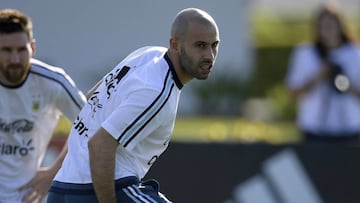 Sigue la guerra: otro ataque del cuñado del Cholo a Mascherano