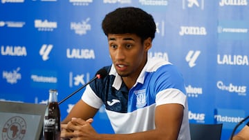16/08/2023
PRESENTACION OSCAR URE?A JUGADOR CD LEGANES
URE?A JUGADOR CD LEGANES