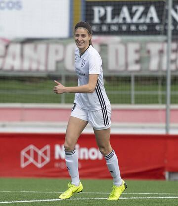 Laura Fernández, celebrando un gol con el Madrid CFF ante el Athletic.