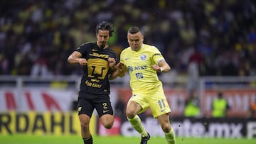 (L-R) Pablo Bennevendo of Pumas and Jonathan Rodriguez of America during the game America vs Pumas UNAM, corresponding to Round 16 of the Torneo Clausura 2023 of the Liga BBVA MX, at Azteca Stadium, on April 22, 2023.
<br><br>
(I-D) Pablo Bennevendo de Pumas y Jonathan Rodriguez de America durante el partido America vs Pumas UNAM, Correspondiente a la Jornada 16 del Torneo Clausura 2023 de la Liga BBVA MX, en el Estadio Azteca, el 22 de Abril de 2023.