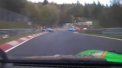 Sale a la luz esta toma del brutal accidente múltiple de Nürburgring que dejó un fallecido: da miedo
