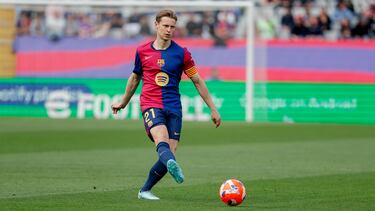 Tras un inicio de campaña más que preocupante por culpa de sus problemas en el tobillo derecho, el holandés se quitó al etiqueta de 'errante', se puso las pilas y ha acabado la temporada a un nivel estratosférico. Tanto que tiene la renovación sobre la mesa.