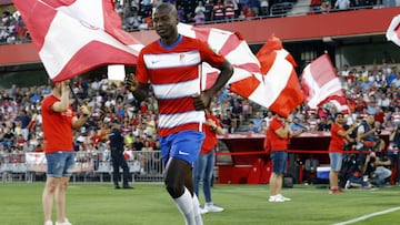 Adri&aacute;n Ramos con el Granada.