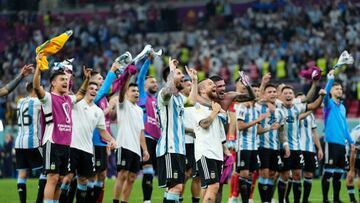 Argentina players celebrate victory after the FIFA World Cup Qatar 2022 Round of 16 match between Argentina and Australia at Ahmad Bin Ali Stadium on December 3, 2022 in Doha, Qatar. (Photo by Jose Breton/Pics Action/NurPhoto via Getty Images)