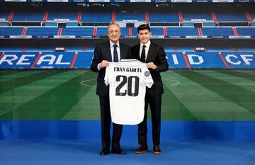 El Real Madrid tuvo que desembolsar 5 millones de euros (la mitad de su cl¨¢usula de rescisi¨®n) para poder fichar al joven defensor.