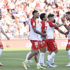 La pizarra acerca al Almería a Primera