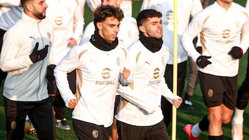 Joao Félix y Christian Pulisic en un entrenamiento con el Milan.