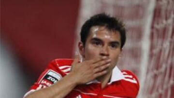 <b>Saviola</b>.