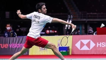 Pe?alver avanza a segunda ronda; Axelsen, derrotado