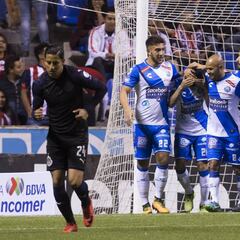 Chivas pierde en Puebla y cae a los últimos puestos de la tabla