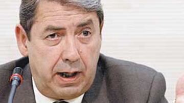 <b>POLÉMICA. </b>José María Arrate quiso limpiar su imagen en el caso Fernando Otxoa.